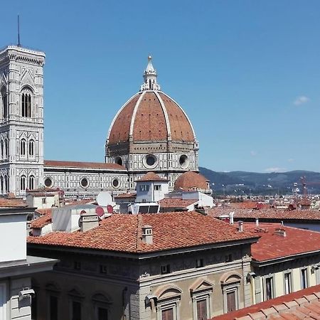 Laura Apartment In The Heart Of Firenze Bagian luar foto